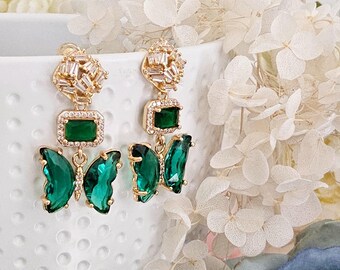 Moden Green Butterfly earrings.Wedding Earrings:gift for her.14K Gold Filled,green earrings.Party earrings.gift for wife.gift for girlfriend