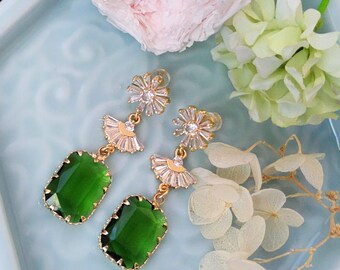 Dark Green earrings.Wedding Earrings: 14K Gold Filled,green earrings.Bridal earrings.Party earrings.green BrIdesmaid earrings.gift for her