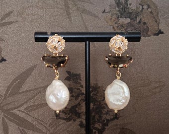 Luxury Pearl party earrings. Vacation earrings.Wedding Earrings.gift for her.Real white pearl earrings.Bridal earrings.BrIdesmaid earrings.