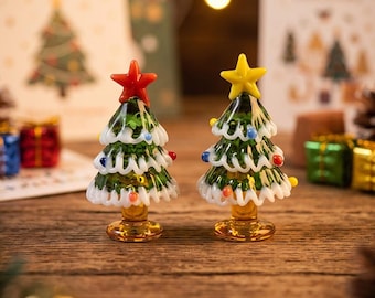 Decoração festiva de mesa para as festas de fim de ano, presente de Natal, enfeite de inverno encantador para a casa, estatueta de Natal, estatueta de árvore de Natal de vidro.