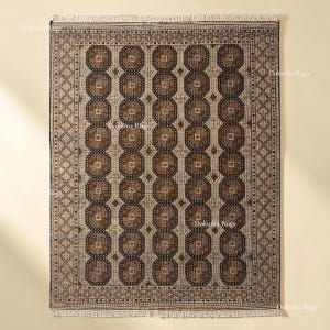 Alfombra Pascala de lana anudada a mano – Alfombra de área en tonos topo, cobre y negro, alfombra de diseño inspirada en alfombras.