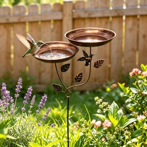 Doppelter Eisen-Vogeltränkenfutterpfahl, Kolibri-Metallgartenpfahl, Outdoor-Waterer & Samenschale für Hof, rustikales Vogelbeobachter-Dekorgeschenk