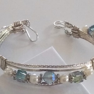 Silver Tone Wire Blue Crystal and Pearl Style Vintage Design Bangle Bracelet