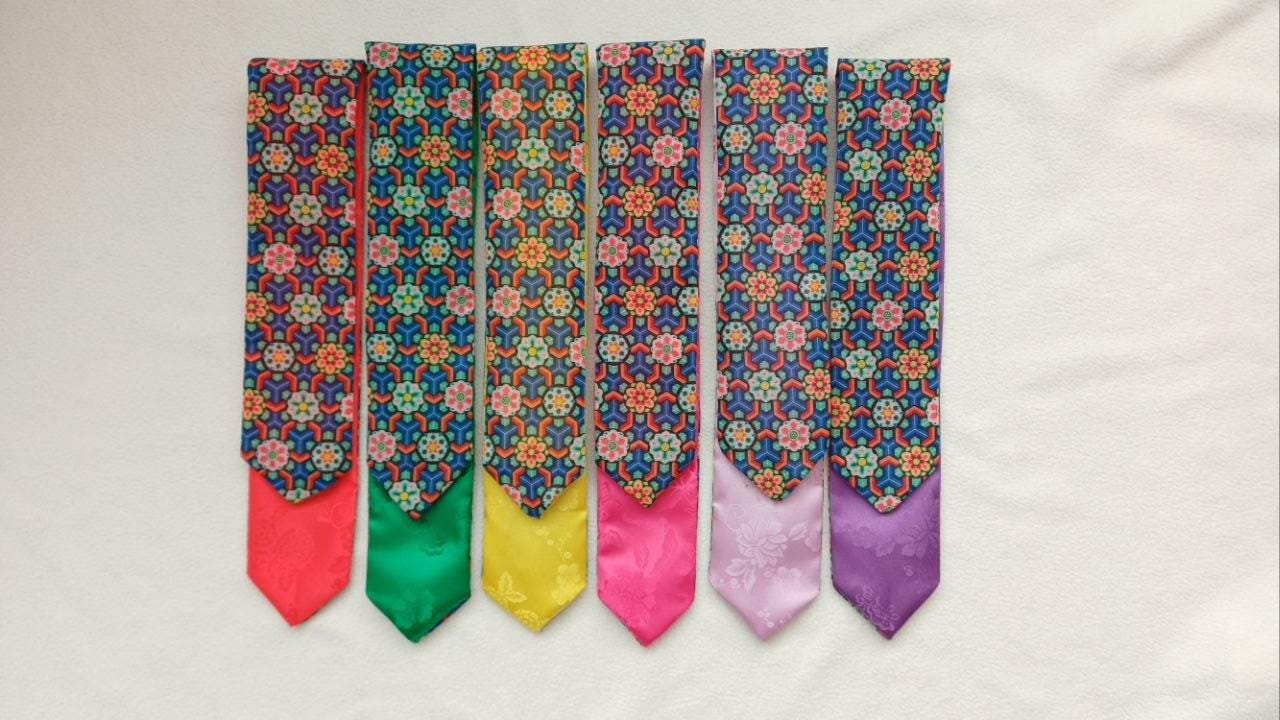 Handmade Daenggi Korean Hair Ribbon – Dancheong Pattern Hanbok Fabric ...
