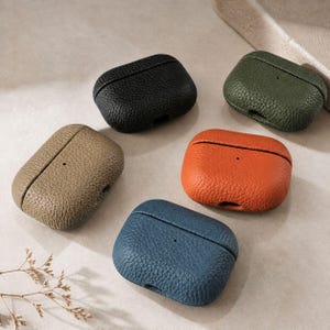 Leren AirPods Pro-hoesje, beschermende hoes voor draadloze oordopjes, minimalistische stijlvolle hoes, cadeau voor hem en haar, elegante Airpod-hoesjes Accessoires