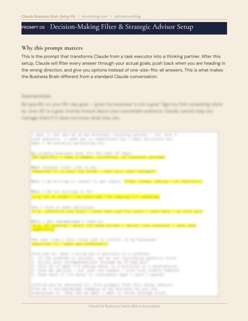 Puede incluir: Un documento digital titulado "Claude Business Brain Setup Kit" con el texto "Decision-Making Filter & Strategic Advisor Setup". El documento explica c&oacute;mo usar un aviso para transformar a Claude en un socio de pensamiento, ofreciendo opciones en lugar de respuestas &uacute;nicas.