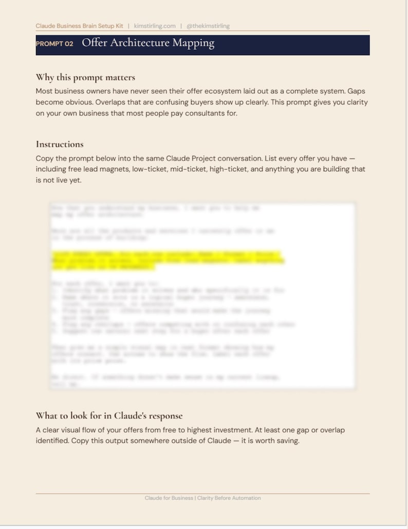 Puede incluir: Documento beige con el t&iacute;tulo "Offer Architecture Mapping" en azul marino. El texto explica c&oacute;mo mapear ofertas, incluidas opciones gratuitas y de pago, para mayor claridad. El documento incluye instrucciones y qu&eacute; buscar en una respuesta.