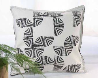 Ecru and black hand-stamped cushion cover -Designer decorative pillow -Geometric pattern hand-printed-Natural and black - 40cm 16"