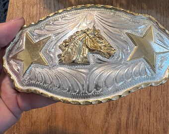 Bright Shiny Rodeo Horse Head Buckle Alpaca Silver with Gold Accents Large Size Beautiful Horse Lovers Buckle Lone Star