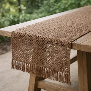 Minimalistisch geweven tafelloper met kwastjes, tafelloper in vintage stijl, rustieke boerderij eettafel decor, neutraal interieur