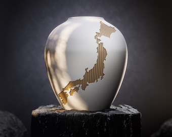 Kintsu Nihon Vase, a modern Japanese vase – Kintsugi-inspired for fresh flowers, dried flowers & artificial flowers