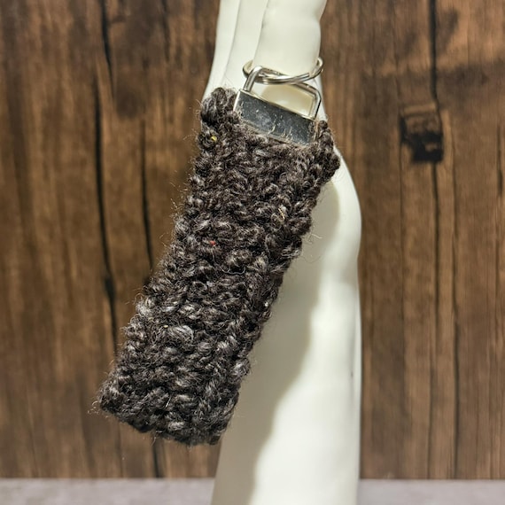 Rustic Finn Wool Alpaca Key Fob, Handmade Fiber Accessory, Farm Raised Yarn