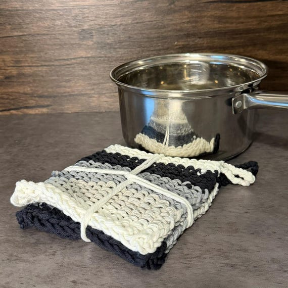 Handmade Cotton Pot Holders: Fade to Black Gradient Kitchen Set