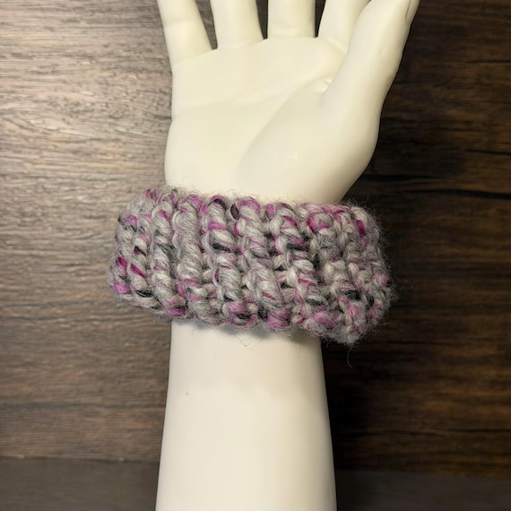 Wild Orchid Handmade Knit Scrunchie Heather Gray Pink Wool Blend Hair Accessory Cozy Soft