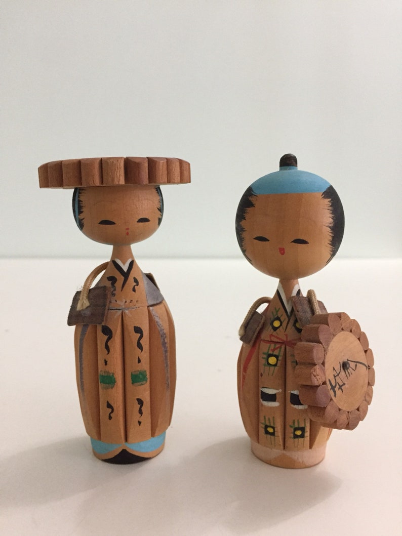 vintage japanese kokeshi dolls
