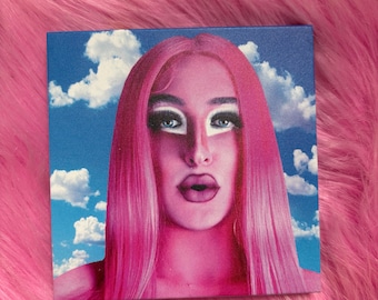 Shego Eyeshadow Palette: 9 Vibrant Matte and Shimmer Shades (7.2g)