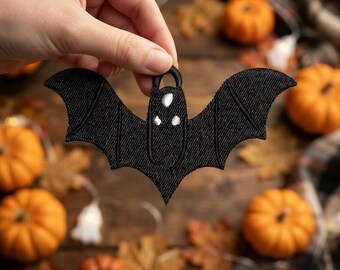 Bat Embroidery Design, Halloween Bat Machine Embroidery Pattern, Gothic Flying Bat Stitch File, Spooky Animal Embroidery