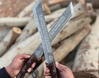 Machete artesanal de acero de Damasco con mango de palisandro – Hoja elaborada a medida con funda de cuero.
