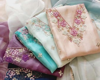 Handgeborduurde Kurti-set van roségouden organza: Zardozi-spiegelwerk Pakistaanse Salwar Kameez