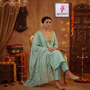 Hand Embroidered Pink Salwar Kameez for Women: Handmade Punjabi Suit for Weddings image 10