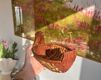 Vintage Woven Wicker Duck Basket | Rustin Rattan Animal Decor For Farmhouse Kitchen or Nursery