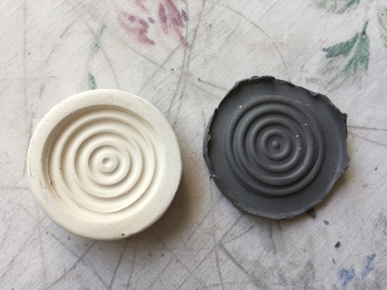 Bullseye Sprig Mold for Ceramic Decoration and Texture