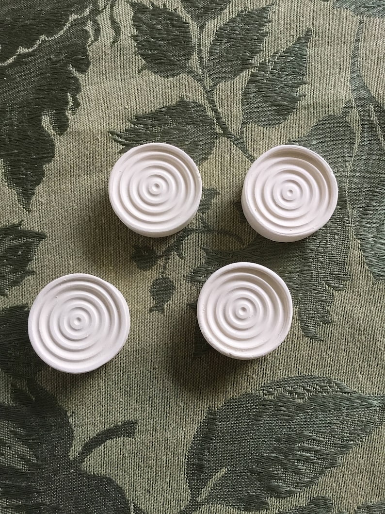 Bullseye Sprig Mold for Ceramic Decoration and Texture