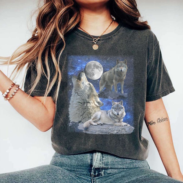 Three Wolves Howling Vintage Unisex Tee Sweatshirt & Hoodie, Retro Wolf 90s Moon Shirt, Wolf Lovers Gift, Relaxed Washed Shirt