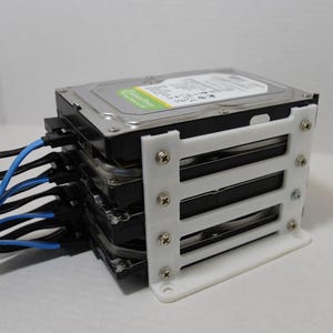 3.5" SSD / HDD Stackable mount up to 4 drives