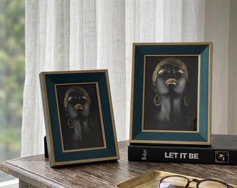 Marco de fotos dorado verde esmeralda, estilo art déco, decoración ecléctica vintage.