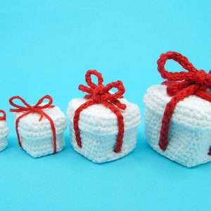 Crocheted Present Gift Box PDF and Video Crochet Pattern Tutorial image 9