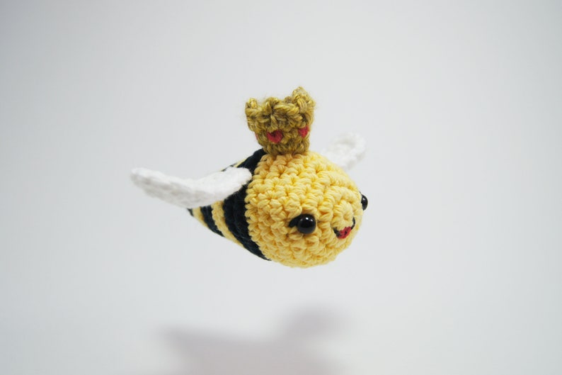 Bumble Bee Crocheted Amigurumi PDF Pattern Bundle image 6