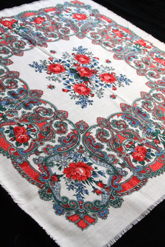 White And Floral Pattern Vintage Large Scarf - image 2