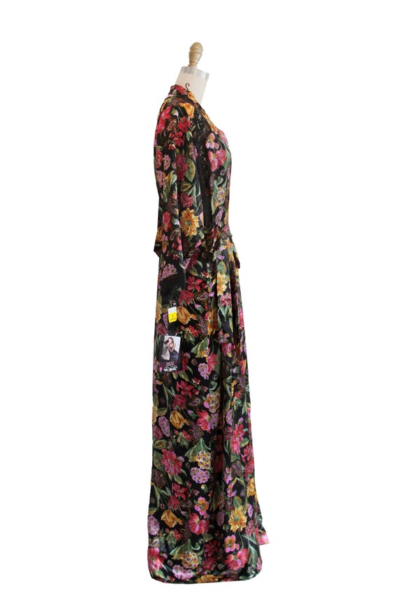 Vintage Vanity Fair Floral Long Robe - NOS - image 4