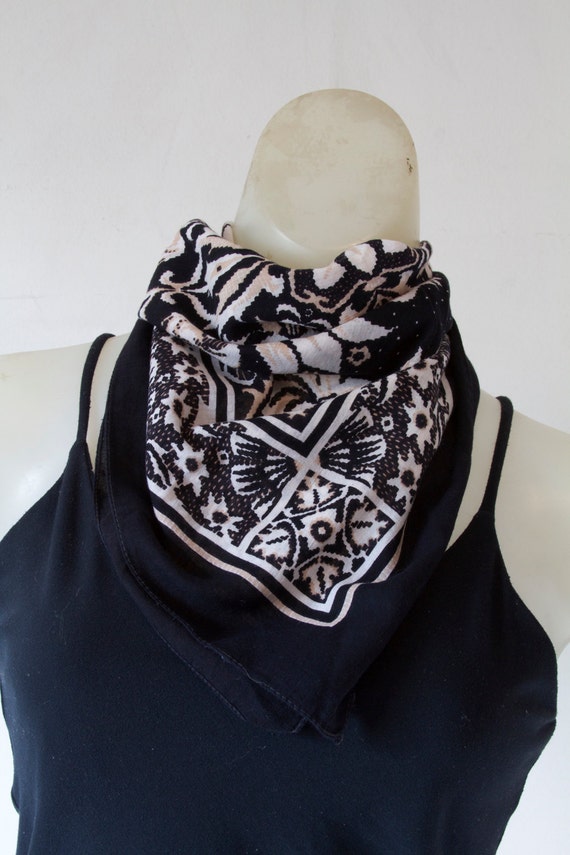 Echo Floral Graphic Scarf
