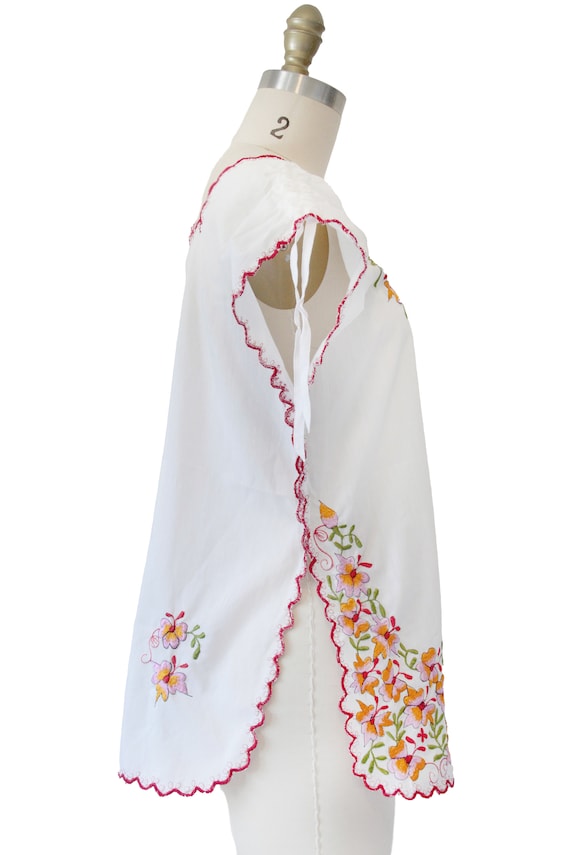 Vintage Embroidered Blouse - image 2