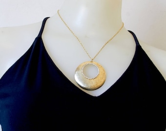 Gold Plate Circle Necklace with Rhinestone and Chain