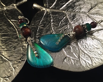 pendientes de ala azul, pendientes de resina, pendientes de ala de mariposa, pendientes de ala de hadas, pendientes de mariposa azul, pendientes de ala de hadas azul, hadas