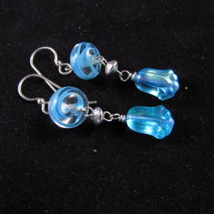 Blue lamp work glass earrings, hand beaded earrings, blue drop earrings, blue dangle earrings, hand beaded blue earrings, beaded earrings