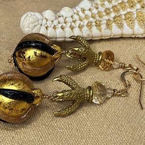 Golden dragon claw earrings, artisan earrings, murano glass earrings, gold earrings, fantasy earrings, hand made earrings, hand beaded