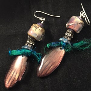 Hands of the queen earrings, hand earrings, hand jewelry, hand beaded earrings, sari silk earrings, sari silk jewelry, pink earrings, quirky