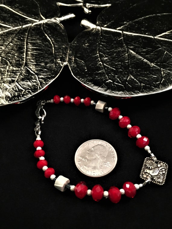 Red Bracelet Red Bird Bracelet Bird Bracelet Valentines Gift Gift for Mom Gift for Daughter Gift for Teen Hand Beaded Red Bracelet Etsy