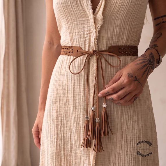Boho Hollow Out Waist Belt for Women, Braided Microfiber Leather Dress Belt with Tassels, Vintage Cinch Waist Chain, Summer Vacation Gift