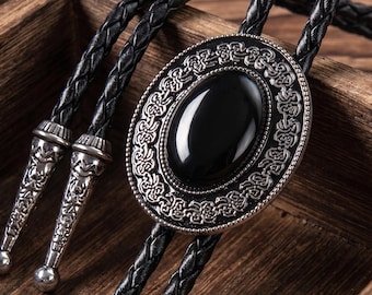 Corbata bolo de ónix negro, escudo plateado grabado, corbata de cuero genuino, joyería bohemia del suroeste.