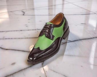 Ręcznie robione dwukolorowe skórzane buty typu derby – zielono-czarne, formalne obuwie Wingtip