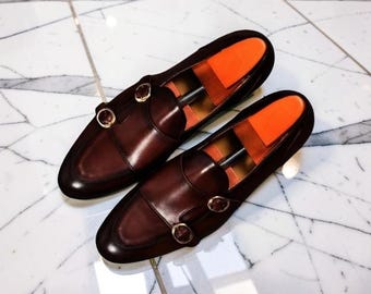 Zapatos formales de vestir para hombre, hechos a mano, de color marrón oscuro bruñido, con doble hebilla.
