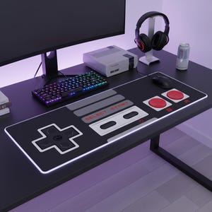 Retro NES Controller Mouse Pad: Vintage Gaming Desk Mat Setup Decor