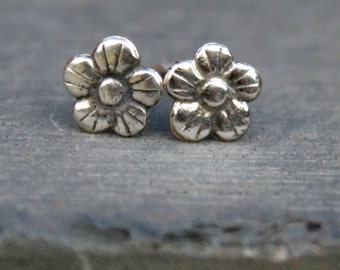 Sterling Silver Post Earrings - Sweet Flowers