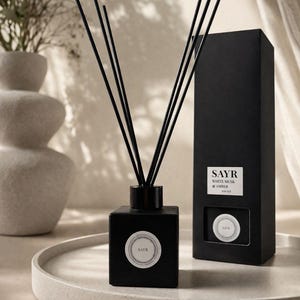 SAYR Reed Diffuser – Luxury Home Fragrance – Minimalist Room Scent – Oriental Aroma – 100ml