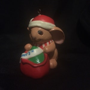 Current Hershey&#39;s Kiss Santa Rabbit 1990